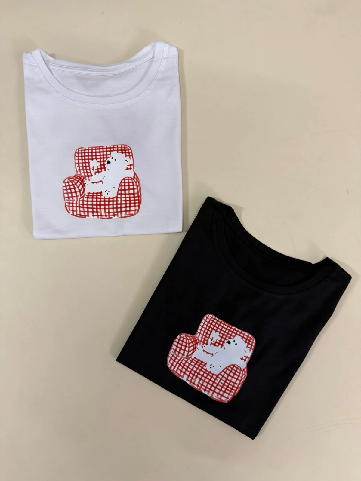 Remera estampa OSITO SOFA (Algodon)