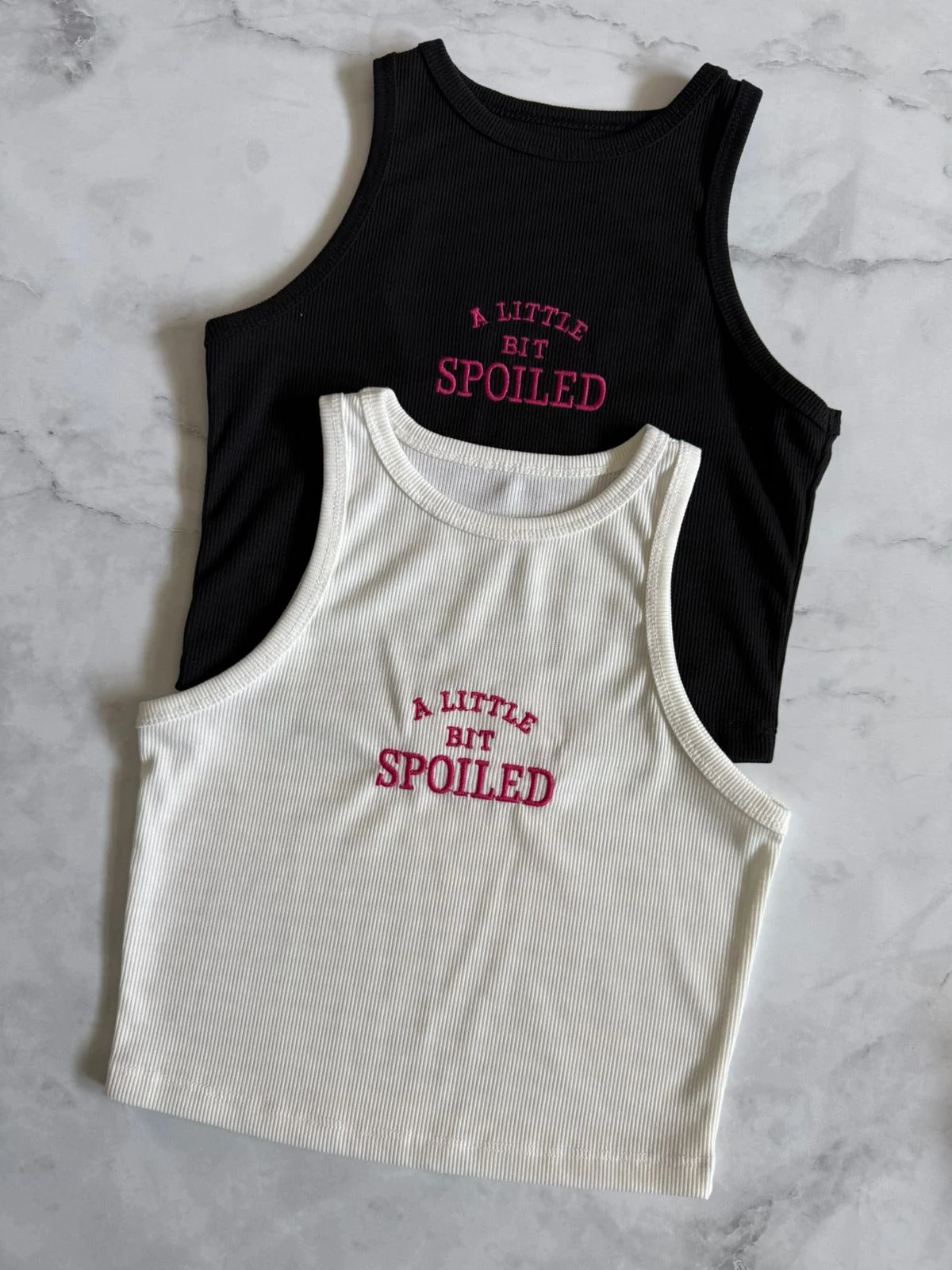 Musculosa bordado "SPOILED" (Morley)