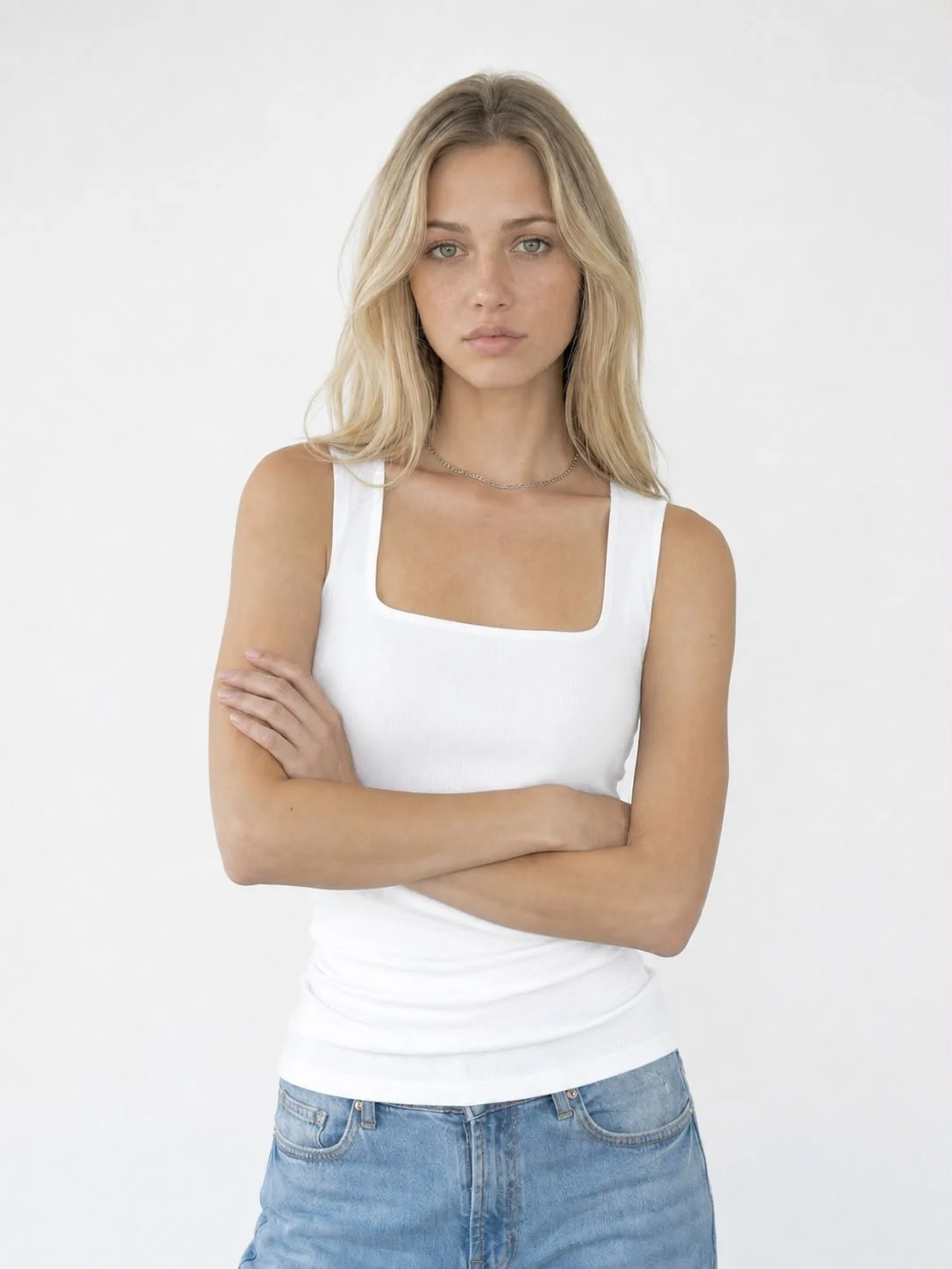 Musculosa “CAROLINA” cuello cuadrado (Microfibra)