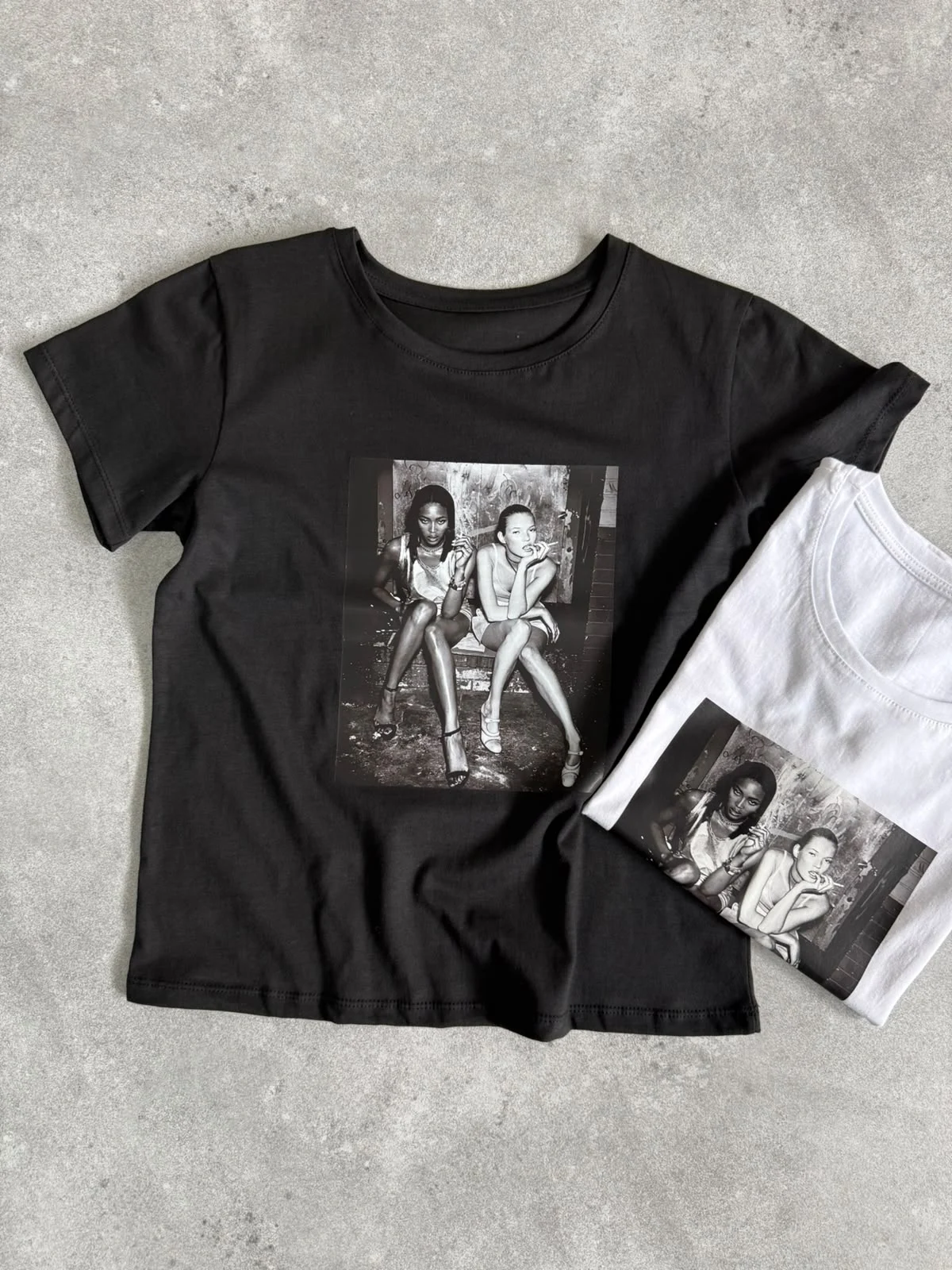 Remera foto "NAOMI Y KATE" (Algodon Jersey)