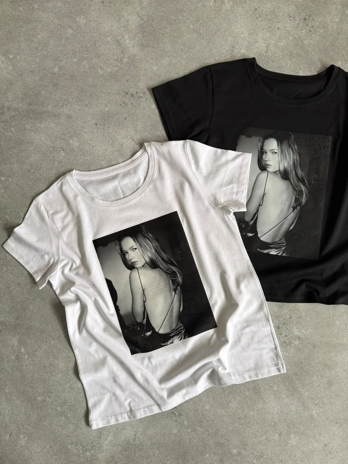 Remera foto "KATE MOSS de espalda" (Algodon Jersey)