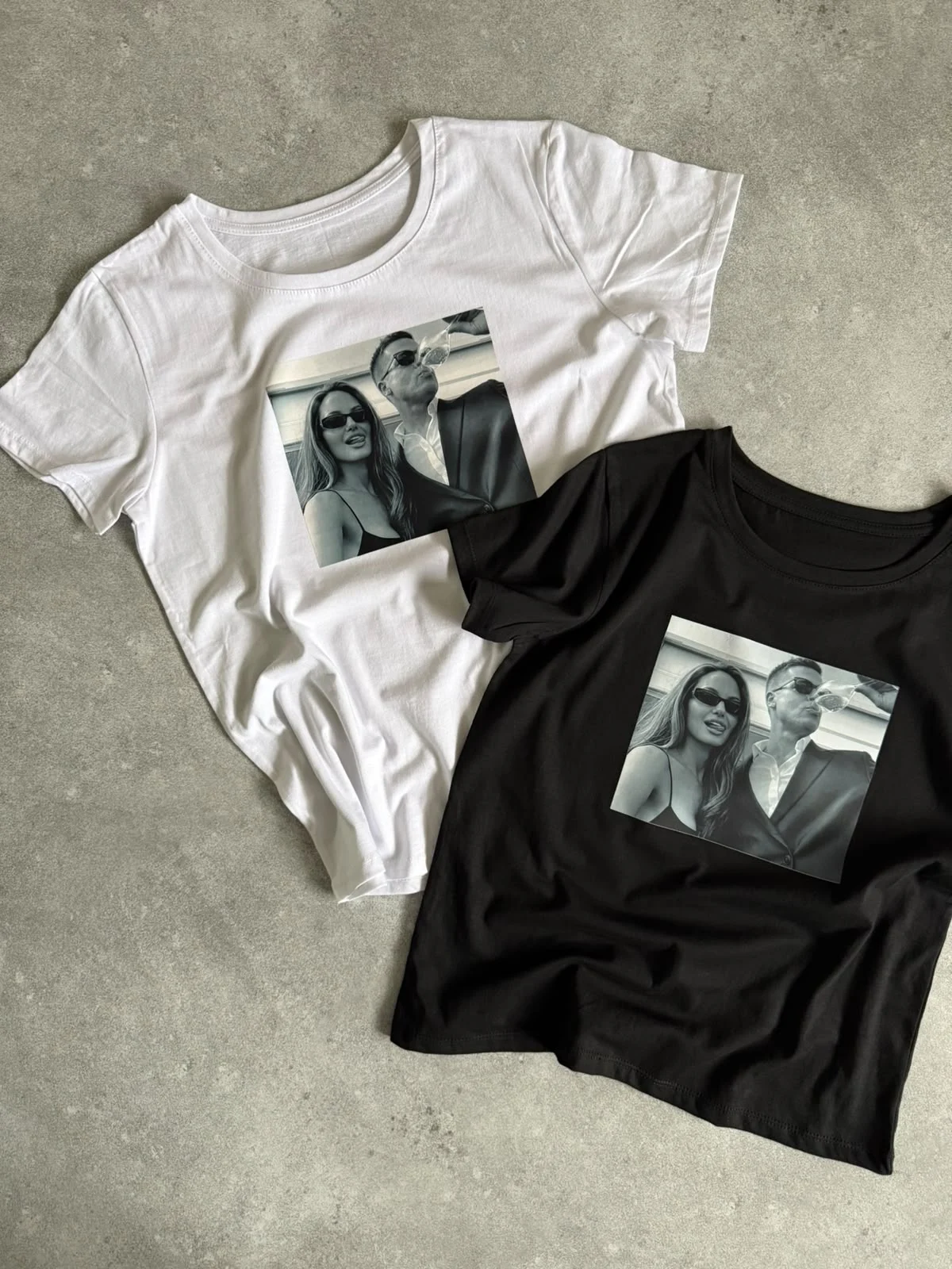 Remera foto "ANGELINA Y BRAD PITT" (Algodon Jersey)